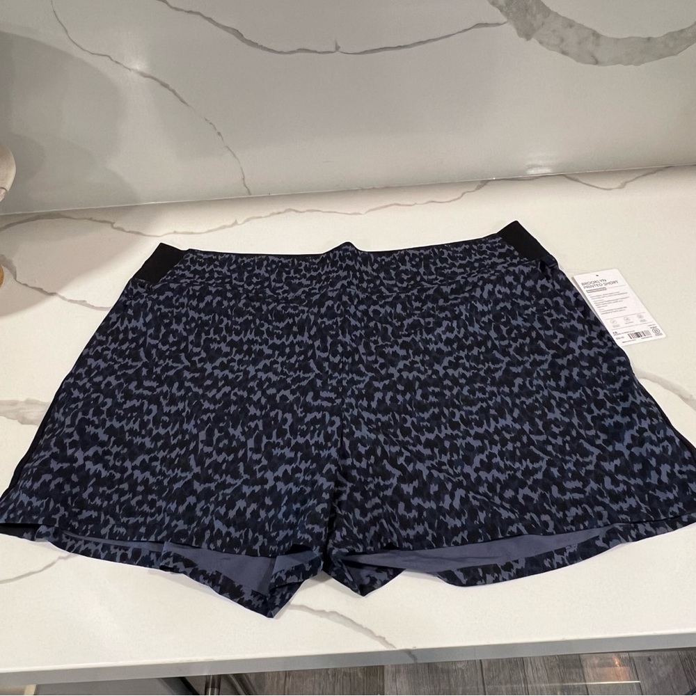 Athleta Nwt Women's Brookylyn Jogger shorts  lightweight size‎ 18 navy alvn - Picture 13 of 13